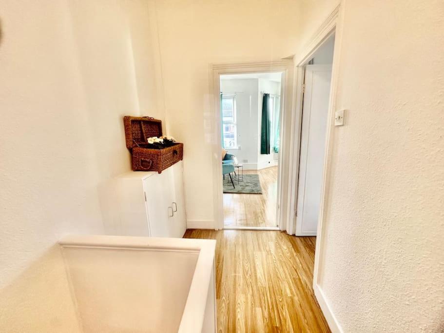 Cosy Two Bedroom Apartment,Se13 London Eksteriør billede